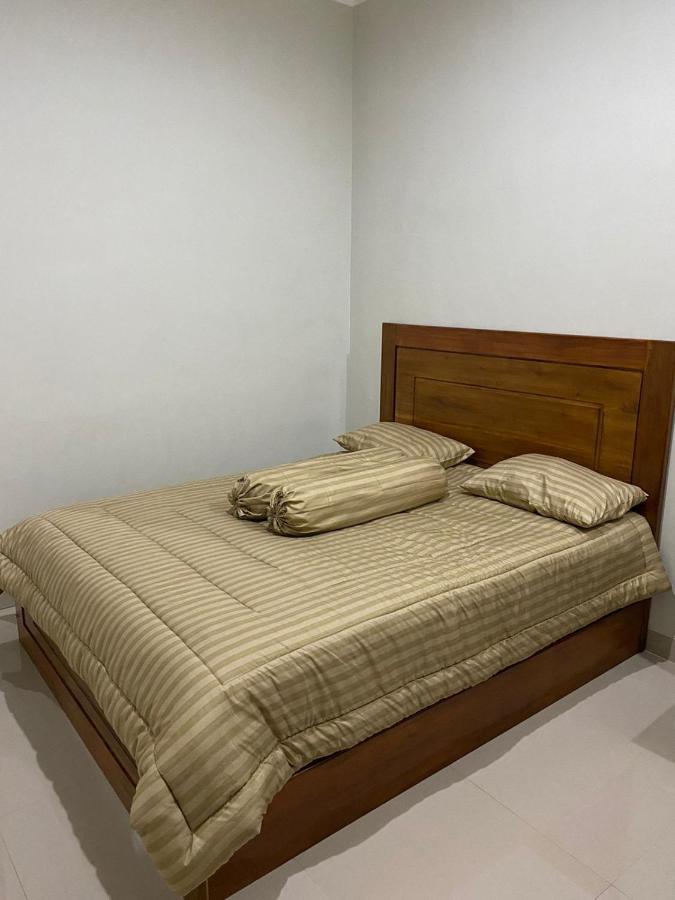 Hotel Kaliu Pacitan Kültér fotó
